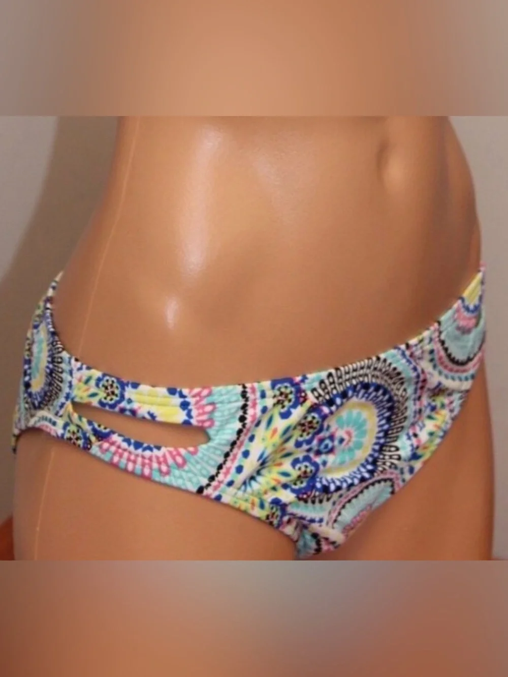 Bar III Medallions 2-Piece Bikini Set, L — Multicolored (Blue/Yellow/Pink/etc.) - Picture 9 of 9